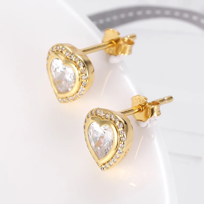 Подарки на новый год красивые маленькие серьги-гвоздики для девушек сердечки