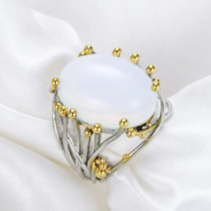 

Vintage Oval Moonstone Rings for Women Two-tone Gold Plated Female Engagement Wedding Jewelry Accessories Gifts Wholesale