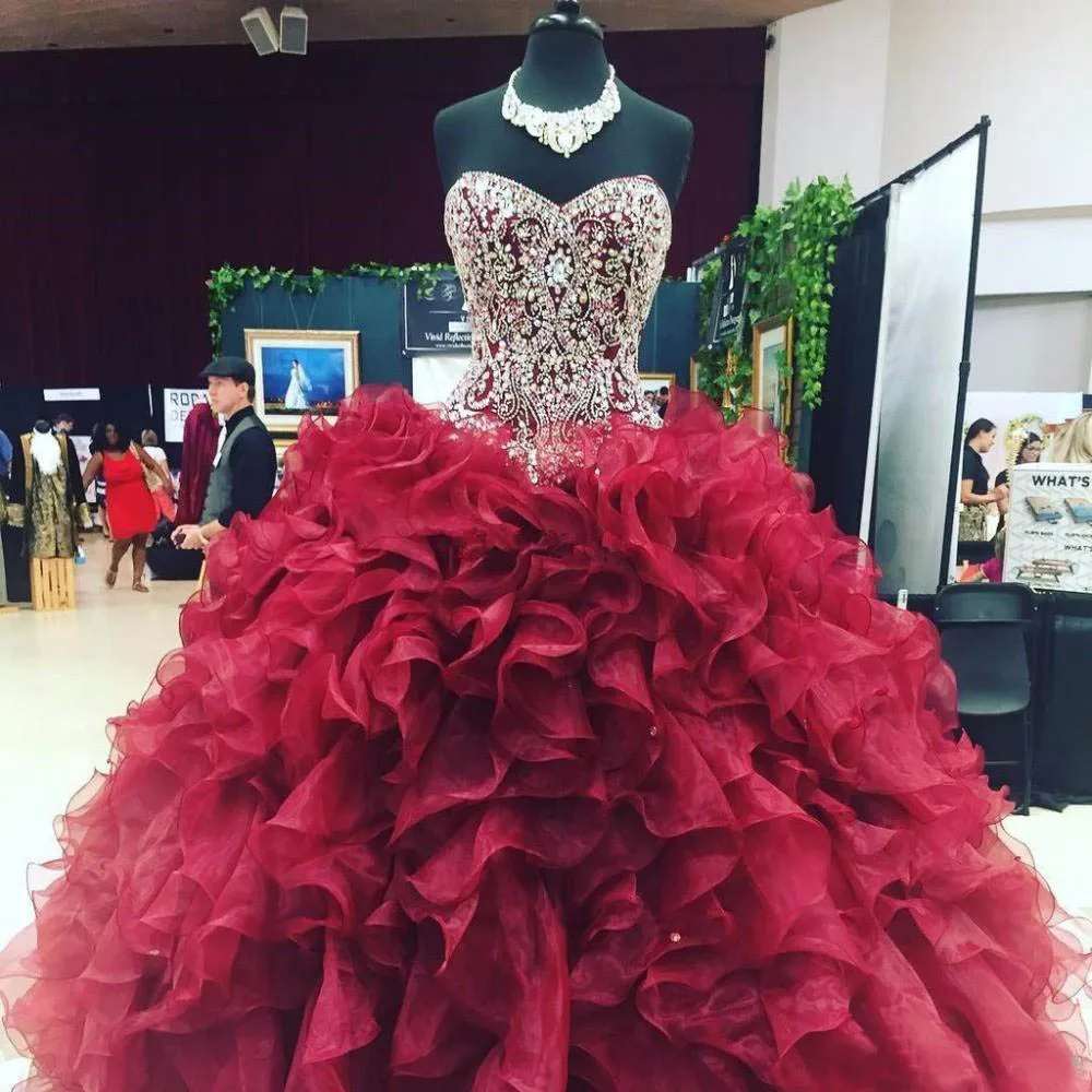 

Crystal Beaded Sweetheart Bodice Corset Organza Ruffles Ball Gowns Quinceanera Dresses Burgundy Vestidos De 15 Anos Sweet