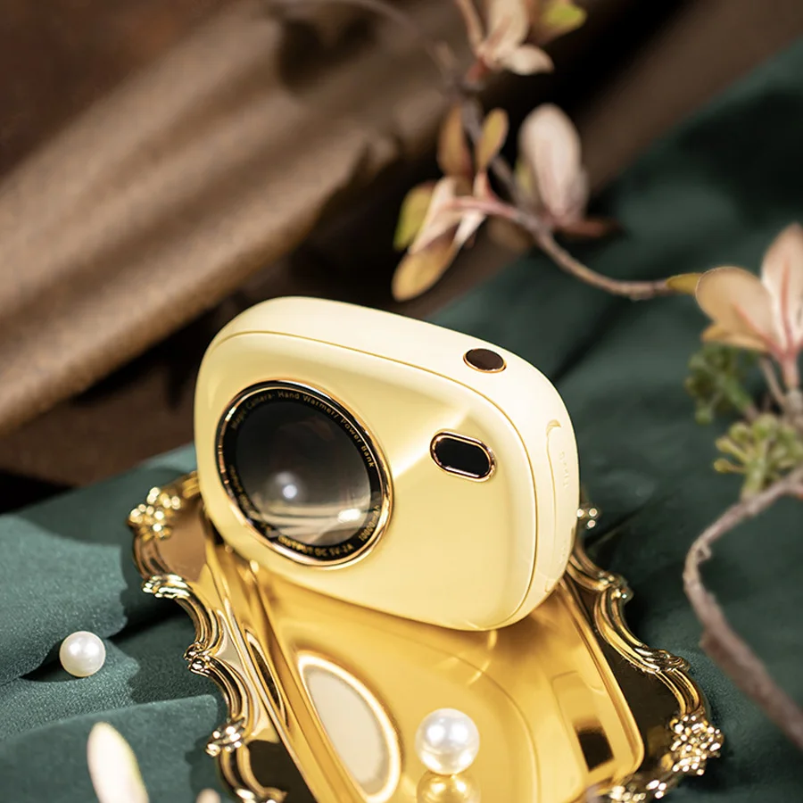 

Magic camera warm hand and power bank two in one two in one large capacity and portableA840