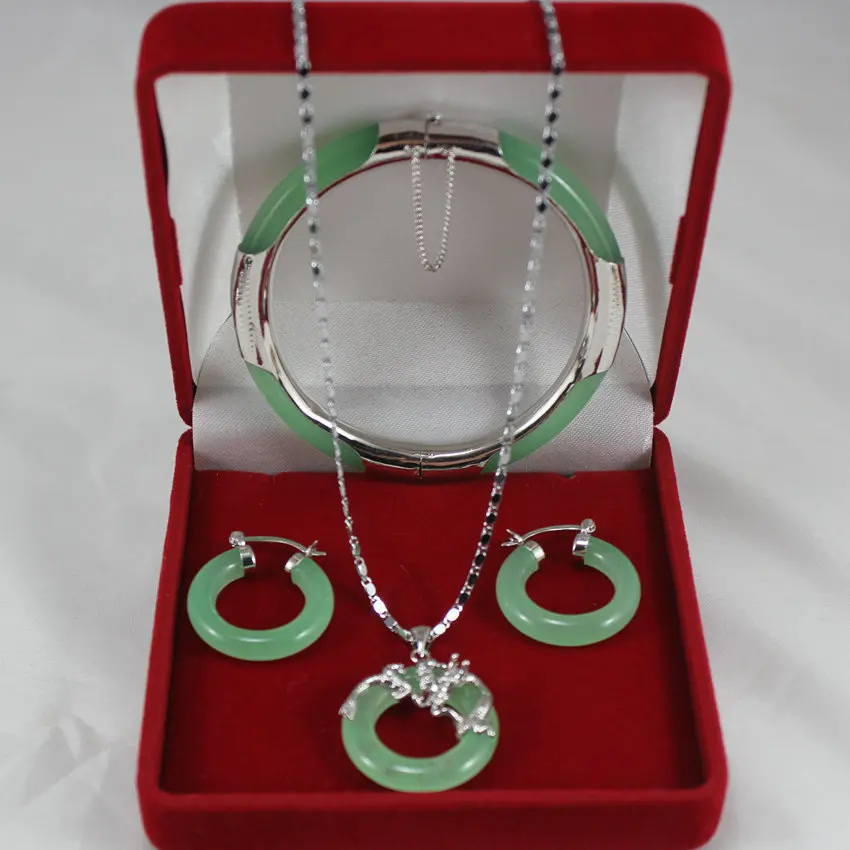 

noble light green Natural Stone bracelet7.5", round earings, and dragon pendant for Christmas and valentine's day gift