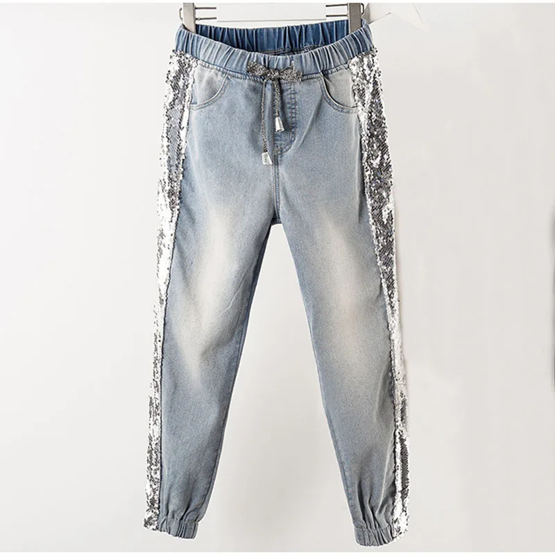 Gevşek BF tarafı payetler ayak bileği uzunluğu Jogger kot 3Xl 4Xl İlkbahar yaz Chi Lady açık mavi elastik bel kapriler Jean kot pantolon
