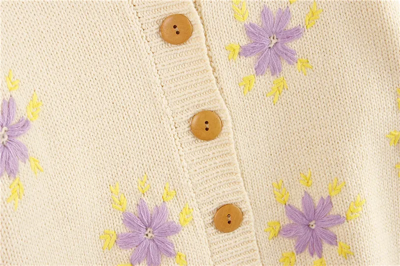 

Sweaters retro Japanese cute cute girl gentle wind Xianqi languid 2020 new women's soft milk sweater