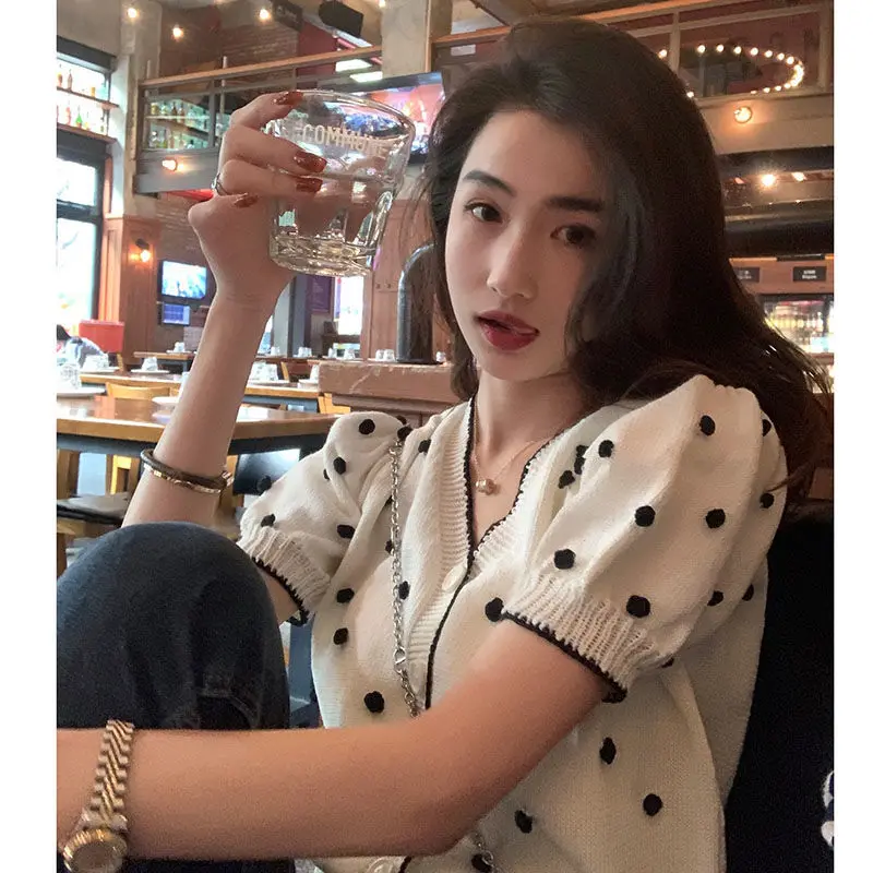 

Spring/Summer 2021 Wavelet Point Short-sleeved V-neck Knitted Cardigan New Cropped Top Women