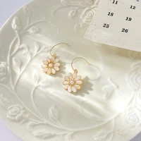 daisy flower dangle earrings women sweet korean silver needle ear piercing plant jewelry hanging pendant dangle earrings flower