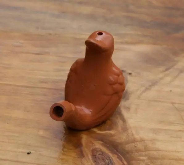 150 шт. из фиолетовой глины под водой свистки в виде птиц окарина камышовка песня