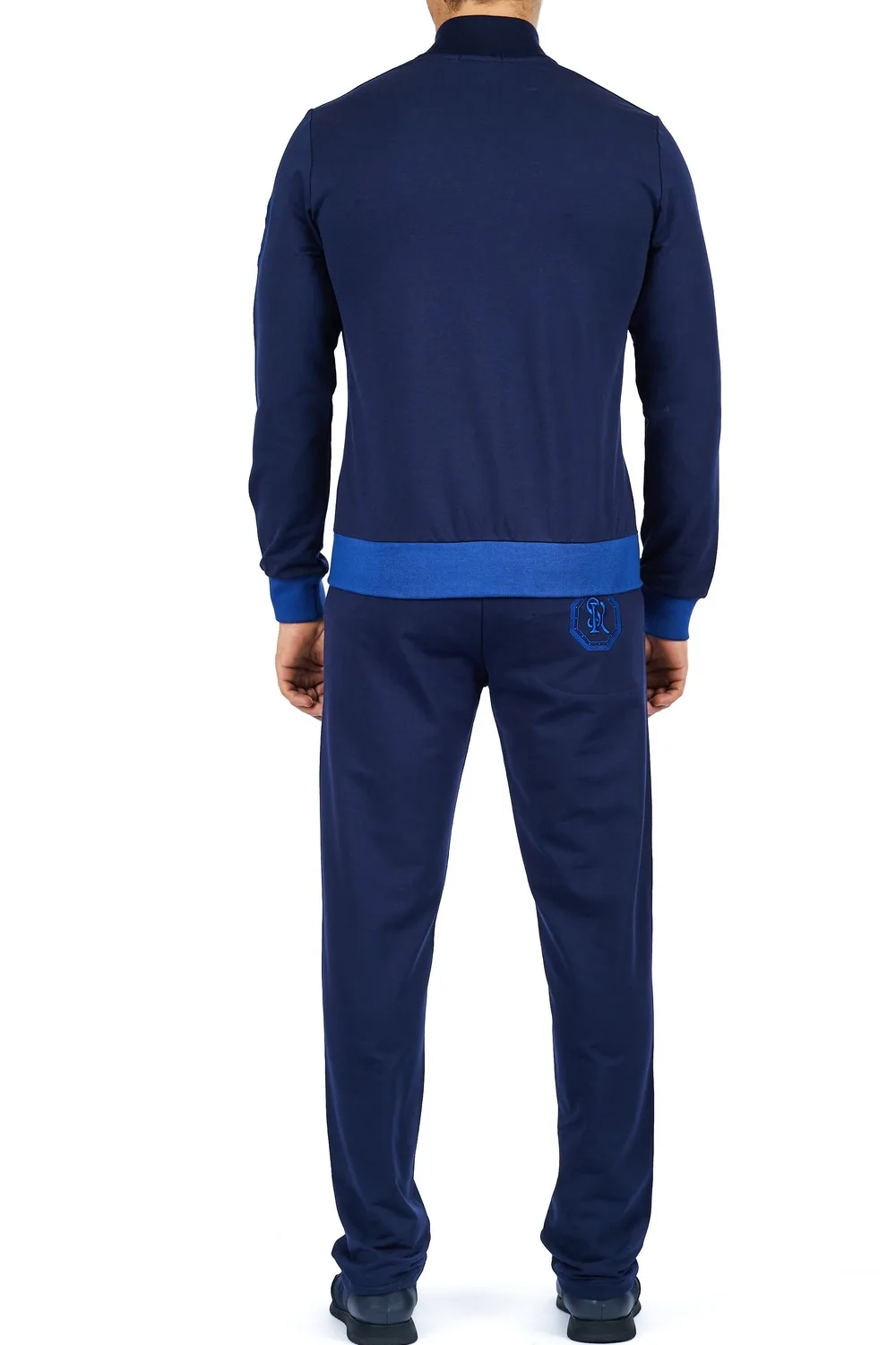 Рисунок 6 - Мужская спортивная одежда биллионер