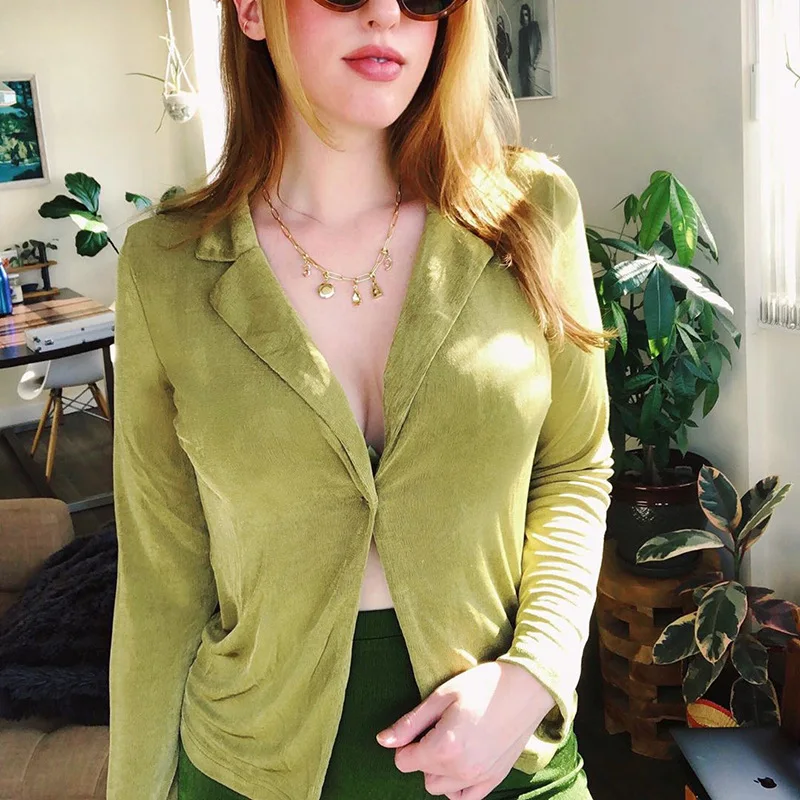 

Хорошее качество ткани Лидер продаж 2021 новый дизайн Стильная повседневная женская одежда Свитшот милая мягкая крутая CSM166