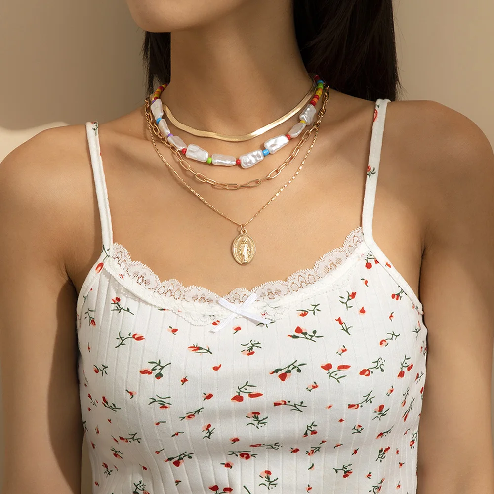 Цепочка чокер Женская под золото ожерелье с имитацией жемчуга портрет монеты