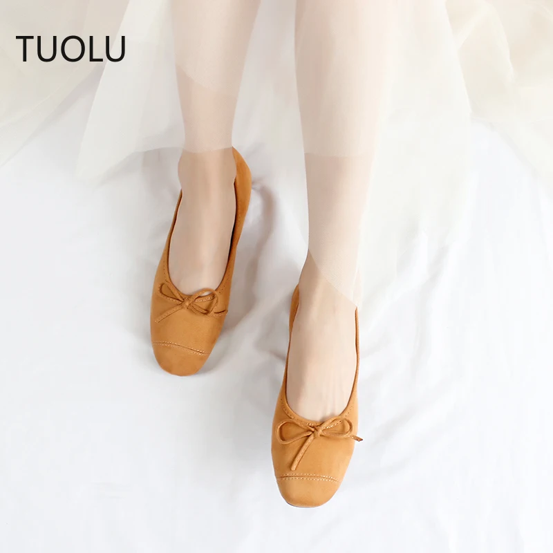 Туфли женские на плоской подошве повседневные лоферы без застежки удобные