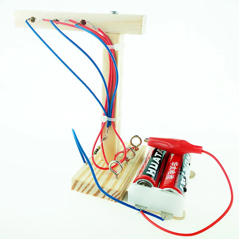 

Random Color Creative Traffic Light Model Kit Accessories DIY Science Experiment Toys For Elementary School Students