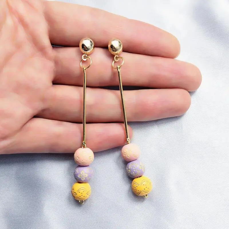 

Hot Joker Three Round Ball Earrings Fashion Wooden With Flower Pattern Dangle Earrings Trendy Korean Drop Earrings Party Jewelry
