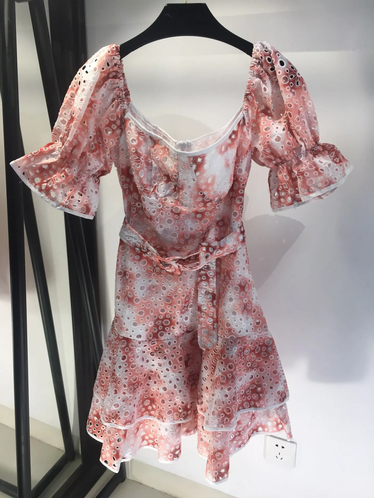 

2021 new women fashion short-sleeved one-word tie water-soluble lace dress 0326