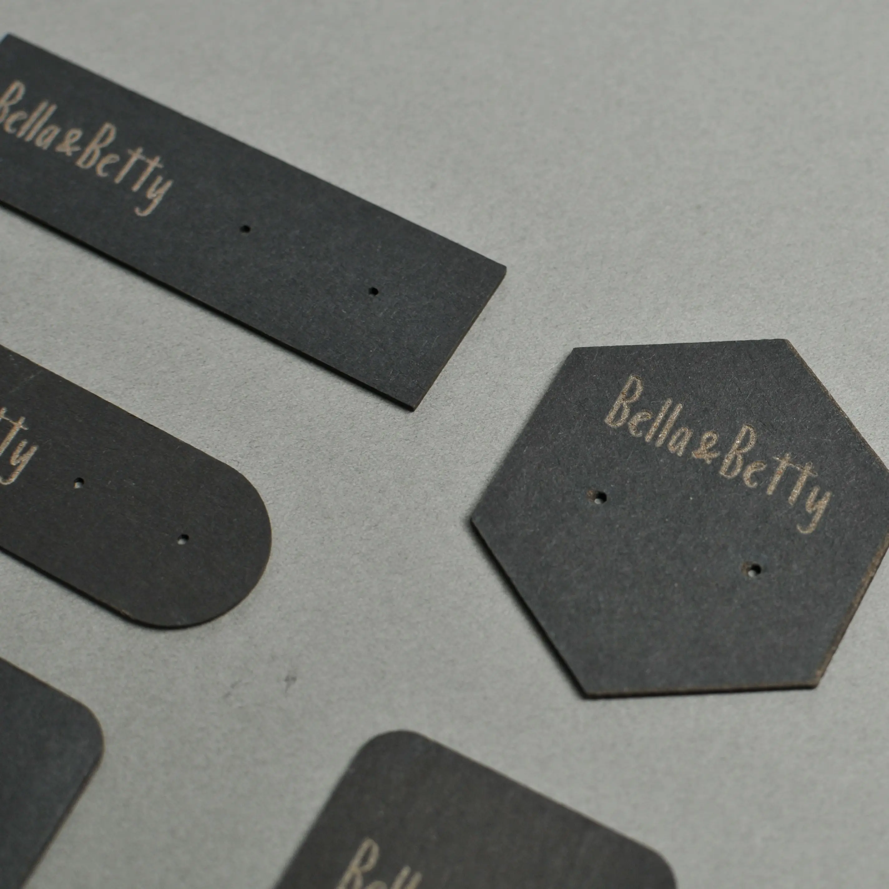 100pcs/lot black custom logo and image Earrings dangles Display Cards and Packaging Cardboard Hang Tag Card Ear Paper Card