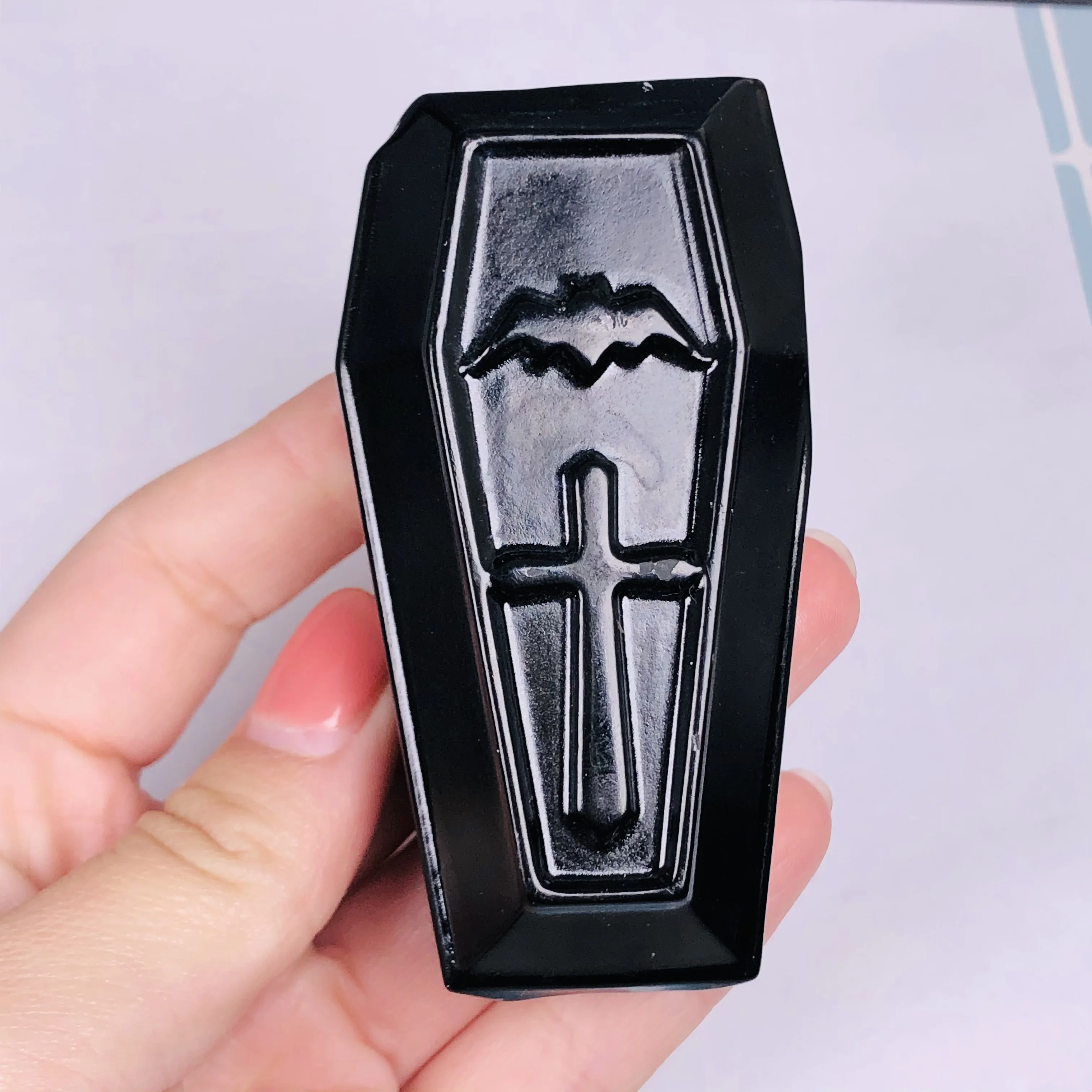 

Натуральный хрустальный резьбовой гроб для чакры ручной работы для украшения