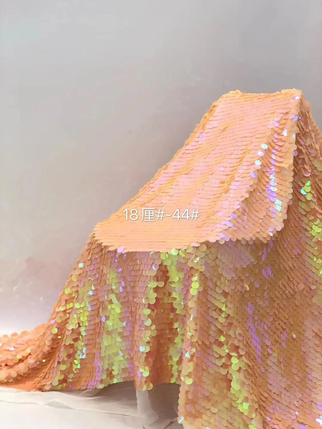 

Nigerian Lace Fabrics 5yard 3D Sequins lace fabric net lace fabric 2020 Sequins,net lace fabric for wedding dress b14-69