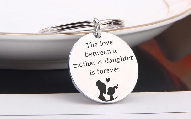 Recorded the love between mother and daughter, will always be the key to mother and daughter car.