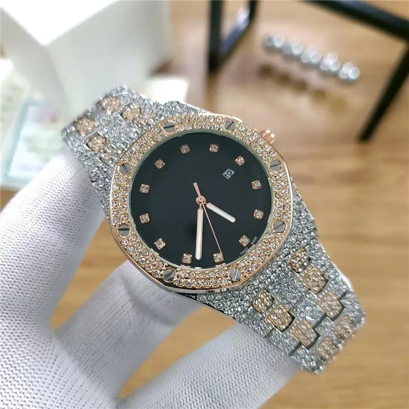 

Waterproof Men Quartz Wristwatches Stylish Classic Ice Out Diamond Bezel Sunburst Dial Watch For Male Calendar Diver Wholesale