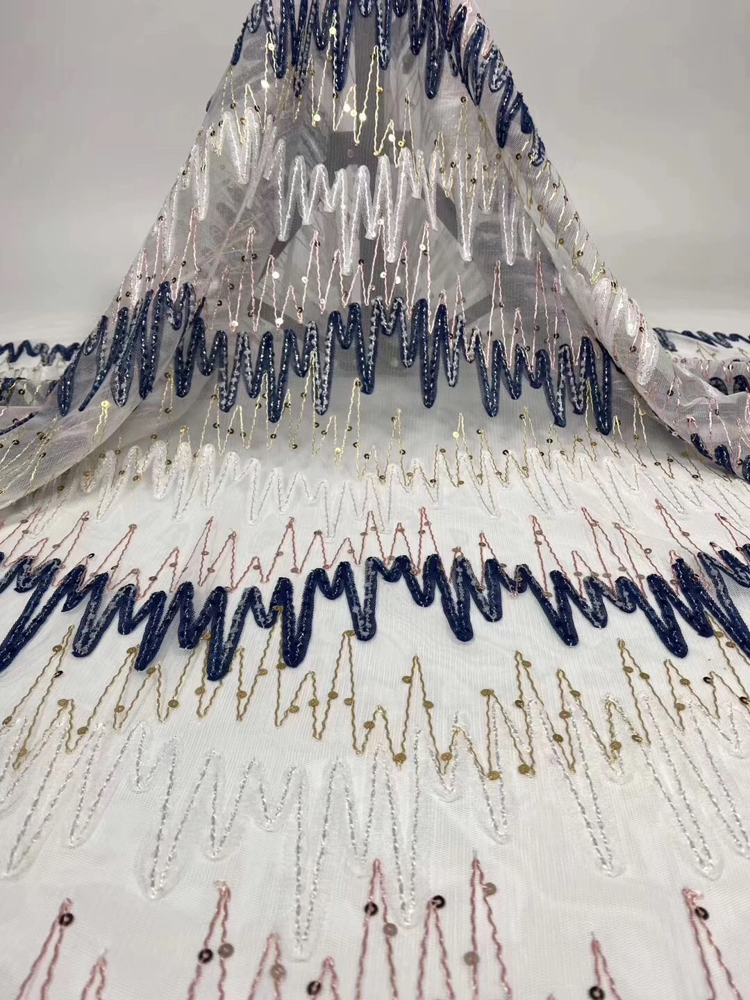 

African lace fabric Nigeria sequin lace fabric 2020 French tulle lace fabric for women D3742