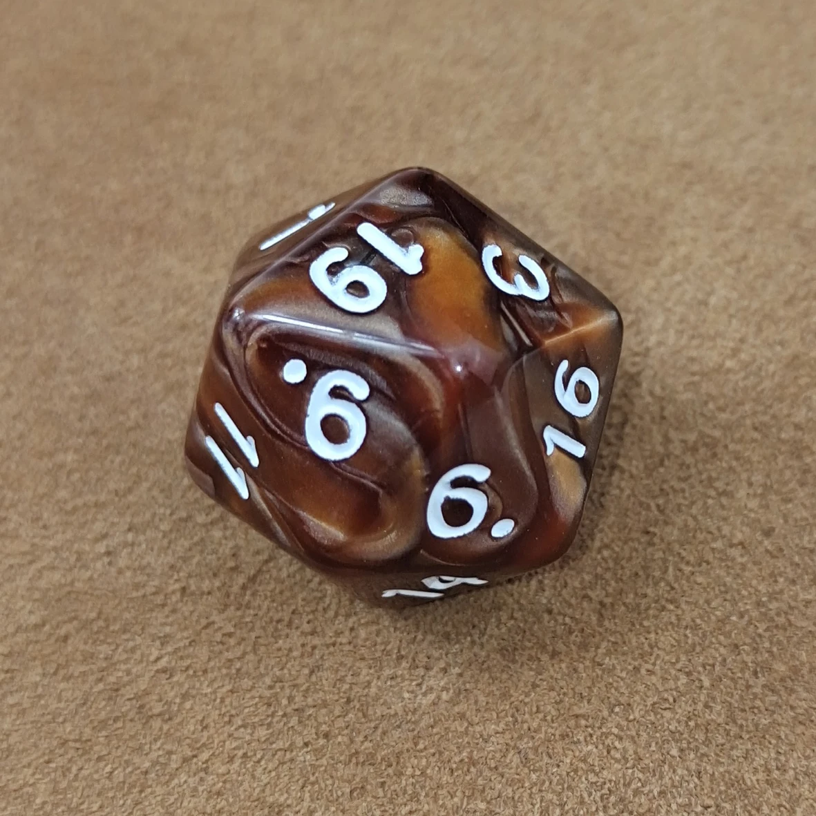 Одинарные D20 игральные кости двухцветные полигедральные двадцать лиц для