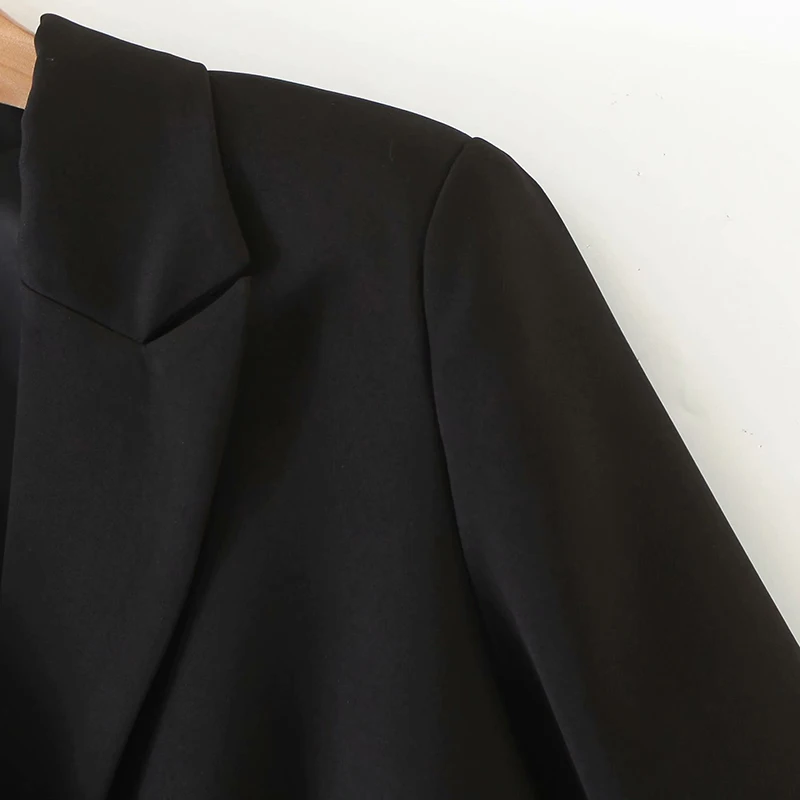 Женский офисный пиджак на пуговицах длинный черного цвета в винтажном стиле