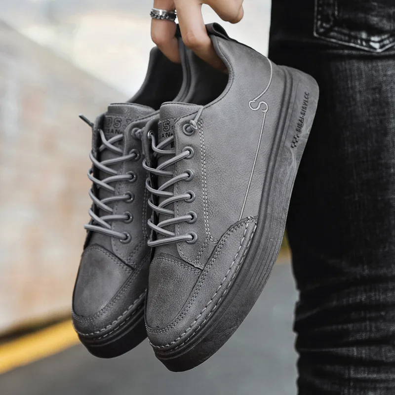 

Fashion Sneakers Men Shoes New Walking Sports Flat Casual Shoes Man Outdoor Light Travel Fitness Sneaker Male Vulcanized Shoe
