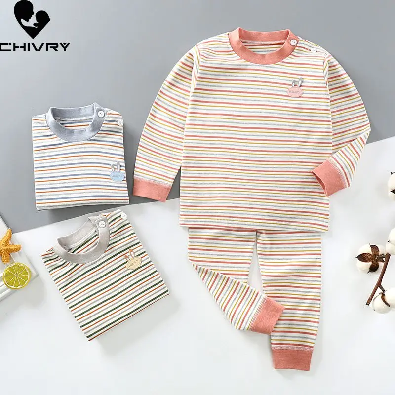 

Новинка 2020, Детские пижамные комплекты для мальчиков и девочек, футболка с длинным рукавом и круглым вырезом и принтом в полоску, топы и штан...