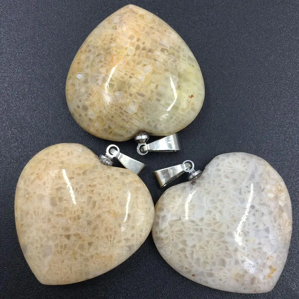 Бесплатная доставка Модные ювелирные изделия Хризантема камень сердце кулон из