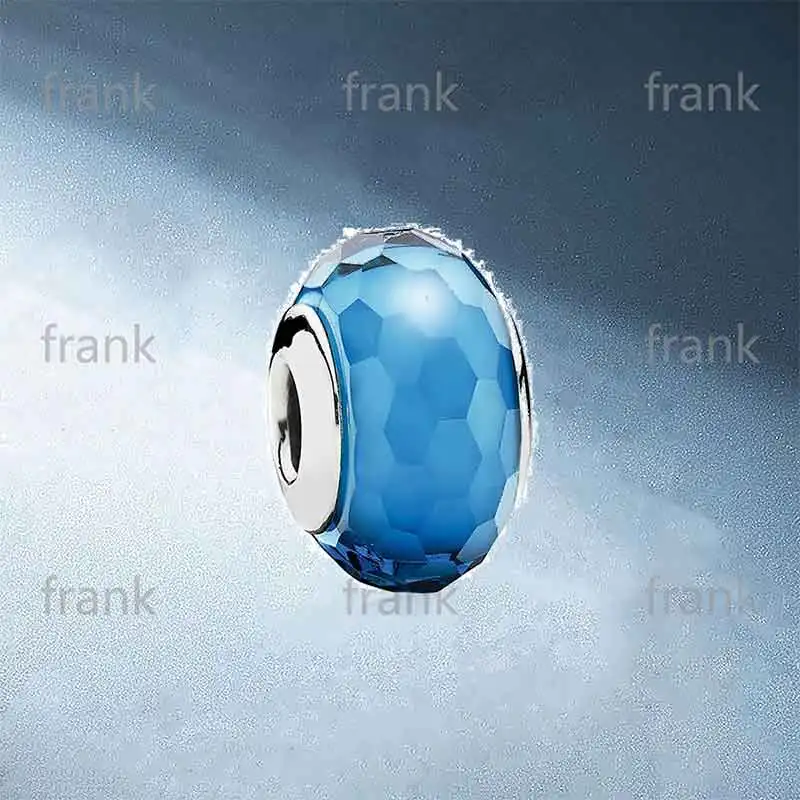 

791607-1-Fascinating-Aqua-Charm,-Murano-Glass