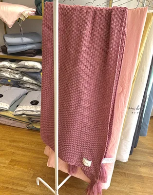 dark pink Вязаное декоративное одеяло с кисточкой для кровати дивана путешествия фотографии реквизит Cobertor Mantas - Цвет: dark pink