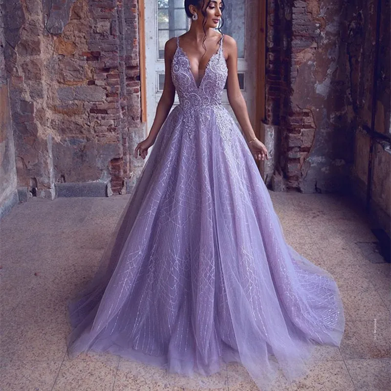 

Elegant Lavender Lace A-line Evening Dress Appliques Beaded Pretty Backless Prom Gowns Summer Formal Party Dresses Vestidos