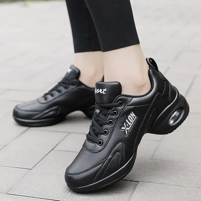 

Танцевальная Спортивная танцевальная обувь, классические популярные дышащие кроссовки из искусственной кожи на мягкой подошве для джаза, ...