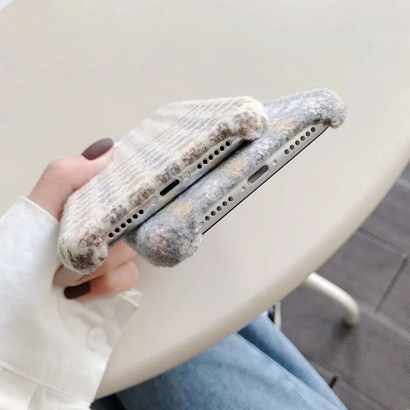 

Fashionable Winter Plush Mobile Phone Case For iPhone 11 Pro Max X XS XR 7 8 Plus Gridded Flannelette Silicone Back Cover
