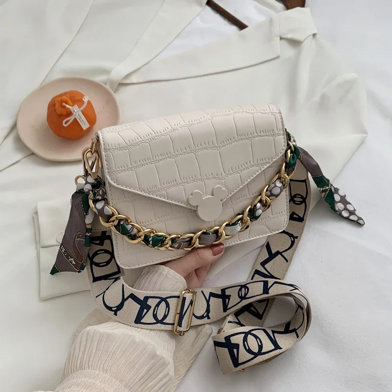 

Disney cartoon Mickey lady new fashion all-match one-shoulder handbag net red broadband texture messenger small square bag