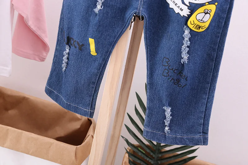 Детские штаны новинка 2020 года весенне осенние модные длинные джинсовые с