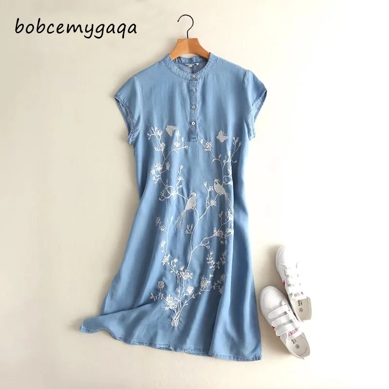 Женское джинсовое платье с вышивкой голубое повседневное Ципао круглым вырезом