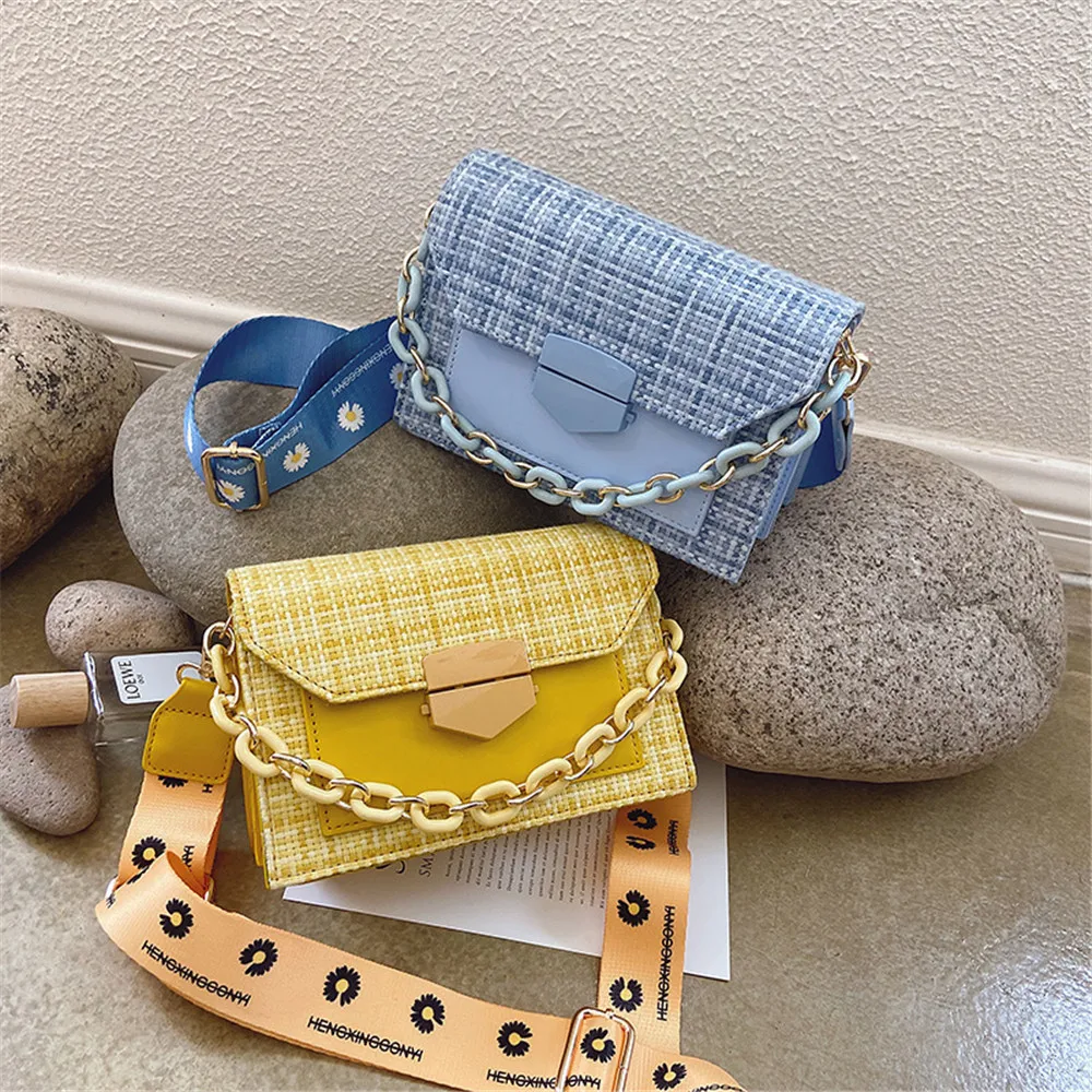 

Women's Fashion Handbags Small Square Bag Of Chain Stitching HandBags For Lady