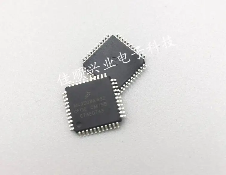 

1pcs/lot MC9S08AW32 MC9S08AW32CFGE LQFP44