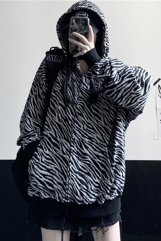

Zebra Print oversized sweatshirt for Girl crop top Hooded women Plus Size Zip Up Hoodies Long Sleeve Coat Korean Pop AA018S50