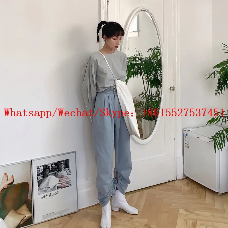 Женские ботильоны белого цвета Tabi брендовые Дизайнерские на низком каблуке