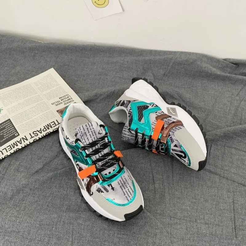 Новые женские кроссовки женская обувь Корейская Повседневная модная на толстой