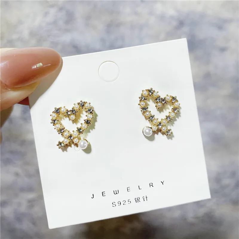 

2021 Trend Simulation Pearl Stud Earrings Female Rhinestone Wedding Pendant Earrings Fashion Jewelry Earrings Girls Party Gifts