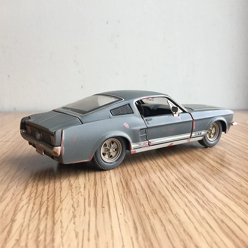Maisto модель автомобиля Ford Mustang GT 1: 24 для старой модели из сплава отличная