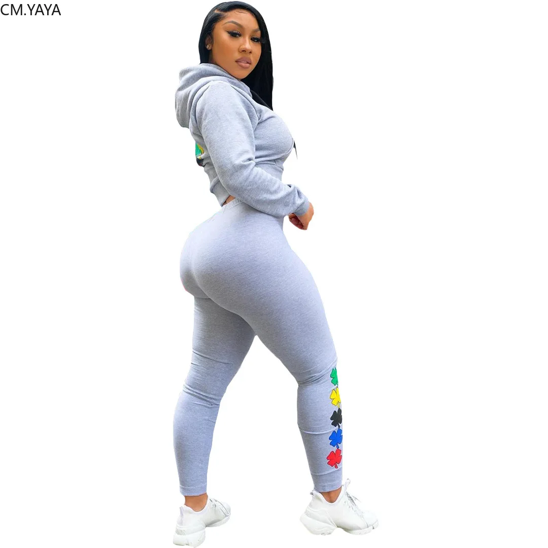 Женский спортивный костюм с цветочным принтом CM.YAYA комплект из двух предметов