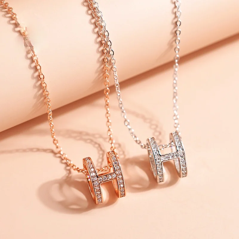 

2021 Hot Selling Simple Letter H Pendant Personality Korean Girl Design CZ Zirconia Clavicle Chain Charming Lady Wedding Jewelry
