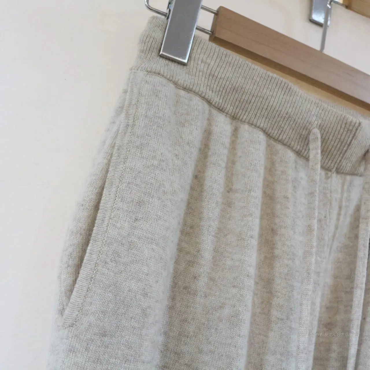 

Winter High-end Cashmere Suits Solid Color Ladies Sweater Trousers Knitted Two-piece Suit Simple And Elegant Women Pullover