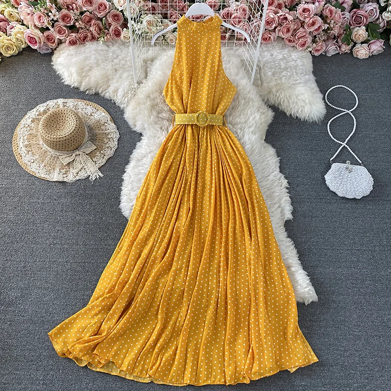 

2021 summer women's dress elegant temperament polka dot hanging neck strapless pleated long dress women