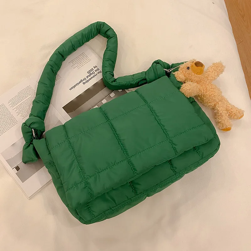 

Большие хлопковые сумки на плечо с подвеской в виде медведя для женщин, брендовая сумка через плечо 2021, зимние женские дизайнерские роскошн...