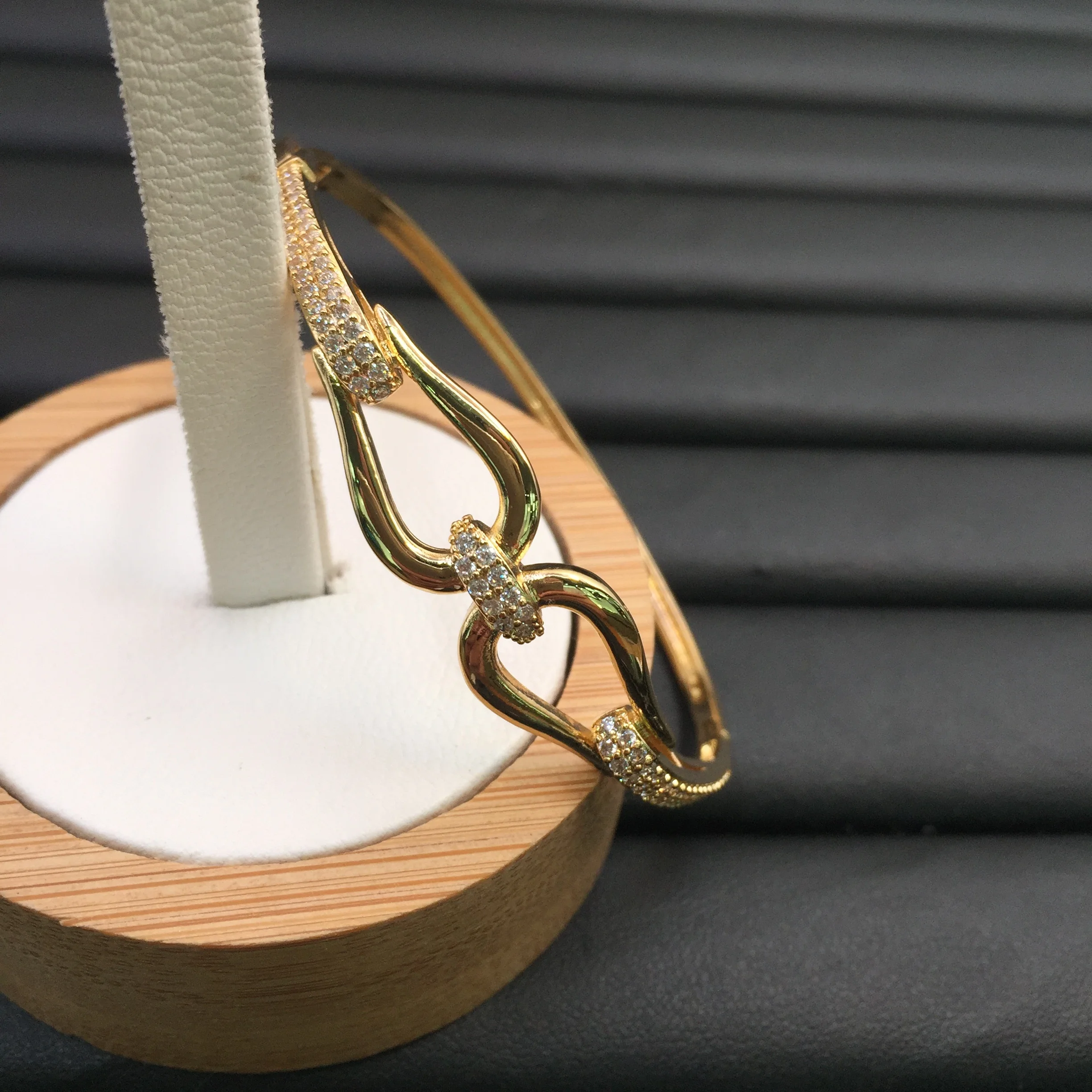 Модные ювелирные изделия Lanyika простота абстрактная пряжка с покрытием