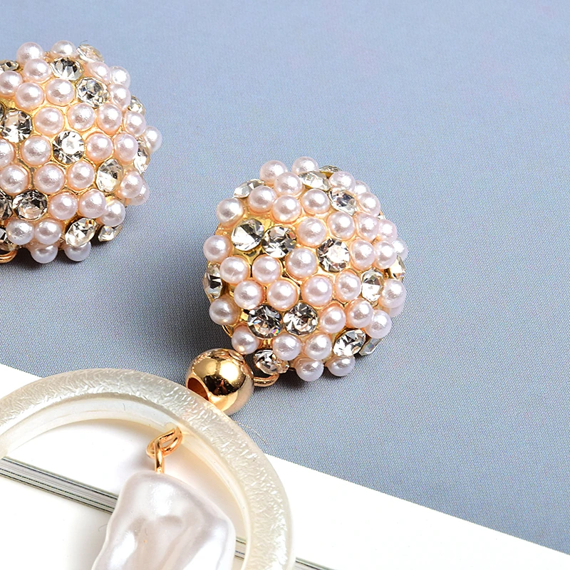 Женские серьги-подвески ручной работы белые массивные серьги геометрической